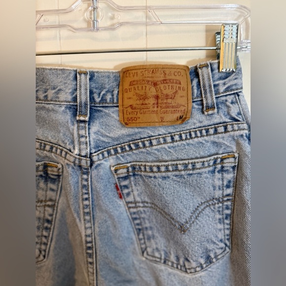 LEVIS 550 Relaxed Fit Light Wash Jeans, Size 6M - Picture 5 of 10